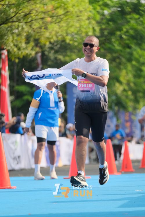 Race photo from Isoplus Run 2024 Surabaya
