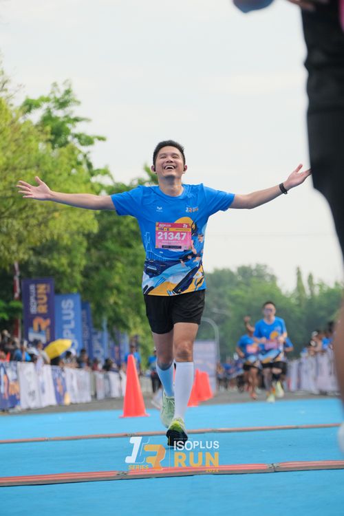 Race photo from Isoplus Run 2024 Surabaya