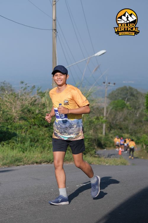 Race photo from Kelud Vertical Challenge 2024
