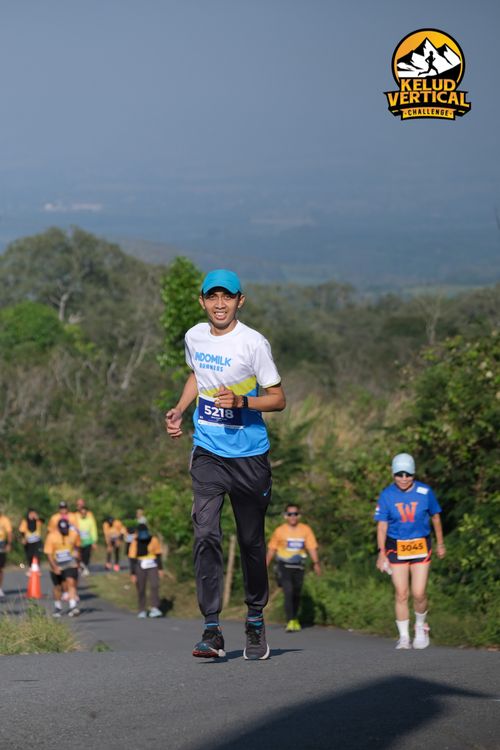 Race photo from Kelud Vertical Challenge 2024