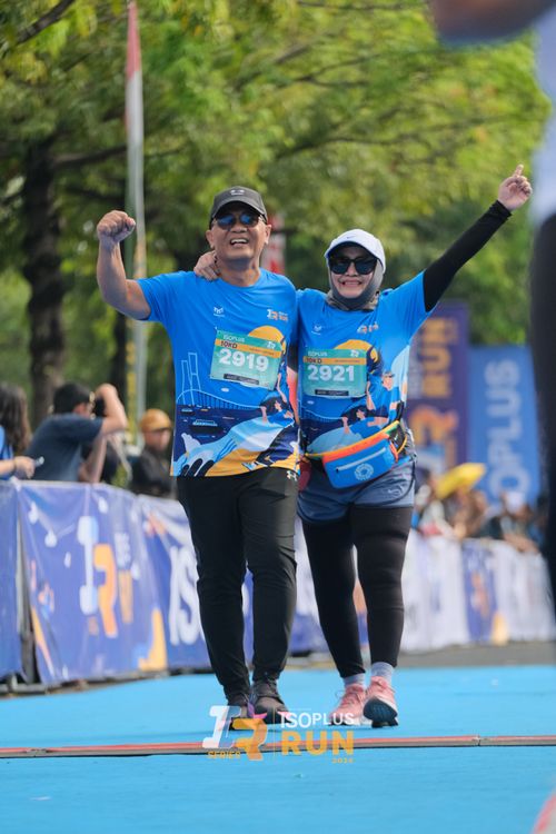 Race photo from Isoplus Run 2024 Surabaya