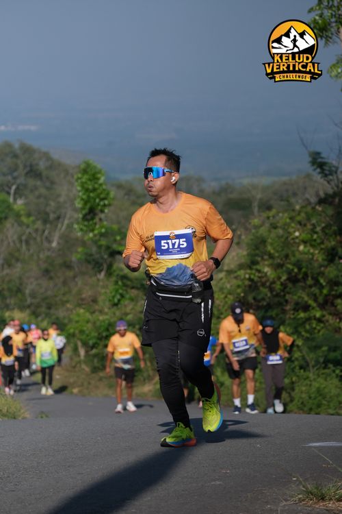 Race photo from Kelud Vertical Challenge 2024