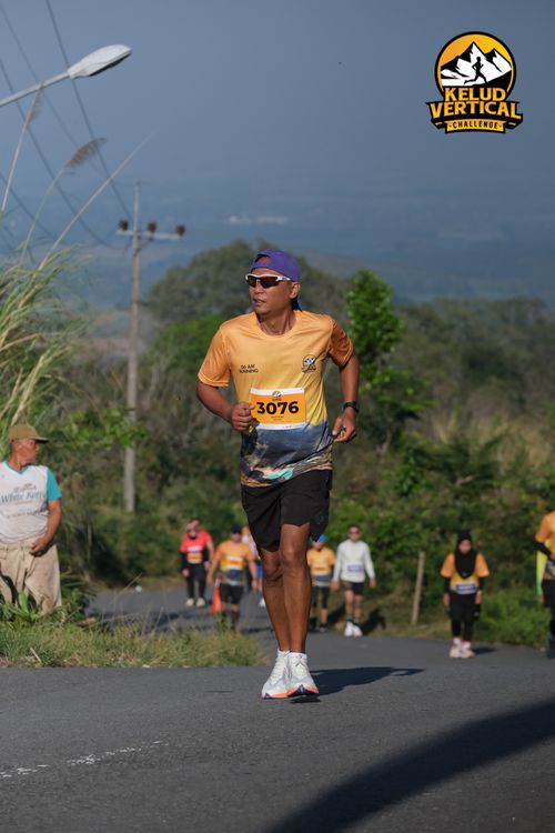 Race photo from Kelud Vertical Challenge 2024