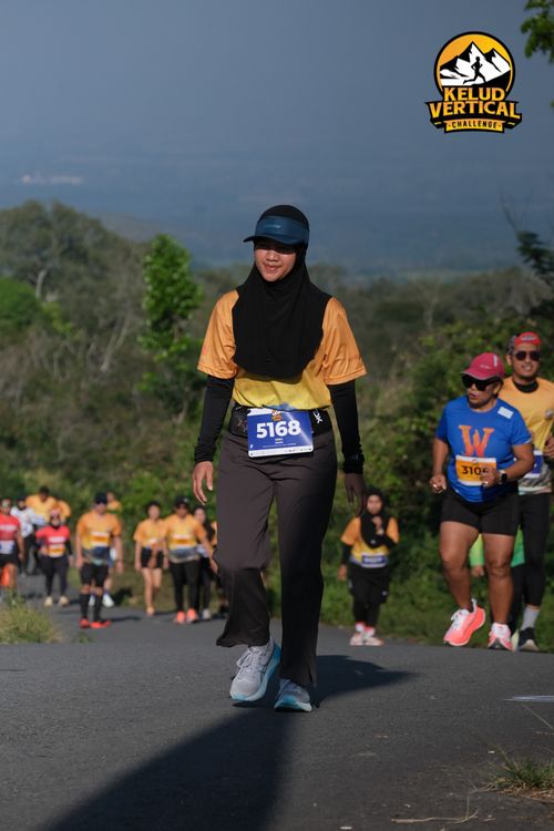 Race photo from Kelud Vertical Challenge 2024