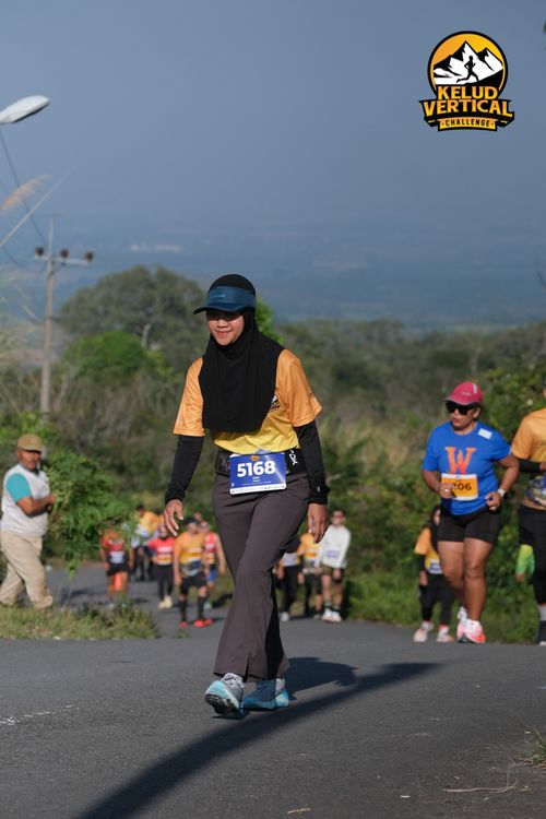 Race photo from Kelud Vertical Challenge 2024