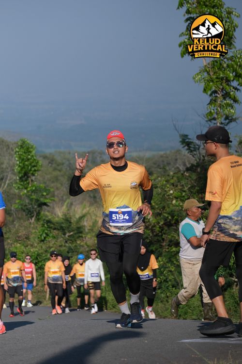 Race photo from Kelud Vertical Challenge 2024