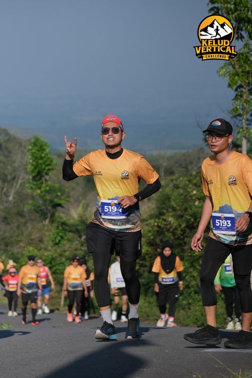 Race photo from Kelud Vertical Challenge 2024
