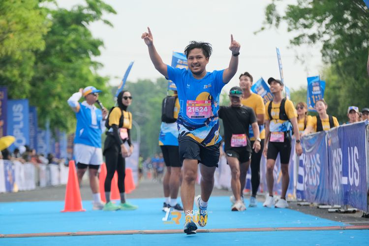 Race photo from Isoplus Run 2024 Surabaya
