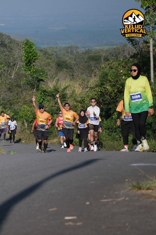 Race photo from Kelud Vertical Challenge 2024