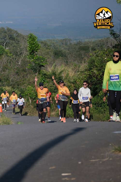 Race photo from Kelud Vertical Challenge 2024