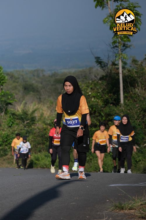 Race photo from Kelud Vertical Challenge 2024
