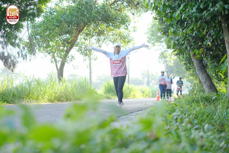 Race photo from Kediri Half Marathon 2024