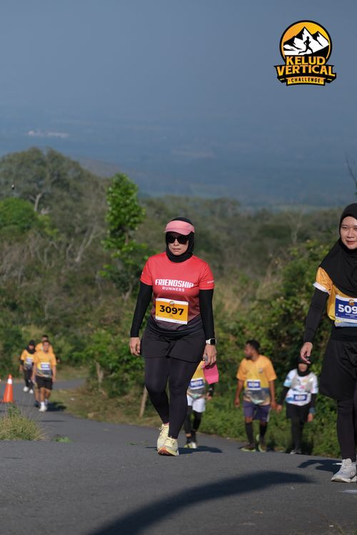Race photo from Kelud Vertical Challenge 2024