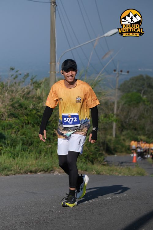 Race photo from Kelud Vertical Challenge 2024