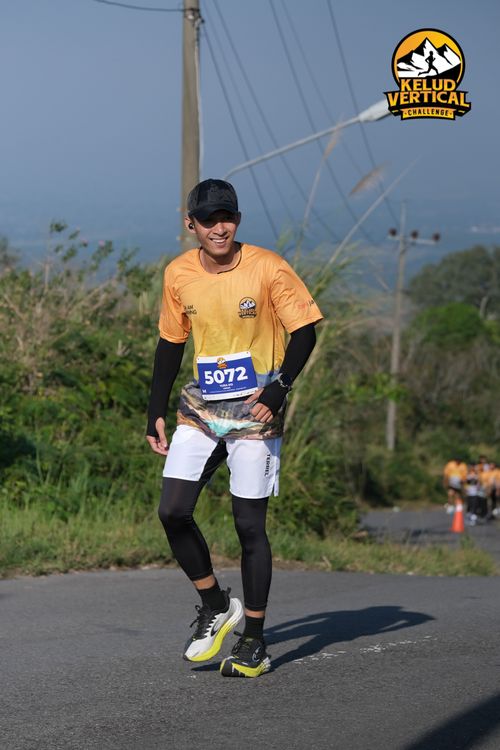 Race photo from Kelud Vertical Challenge 2024