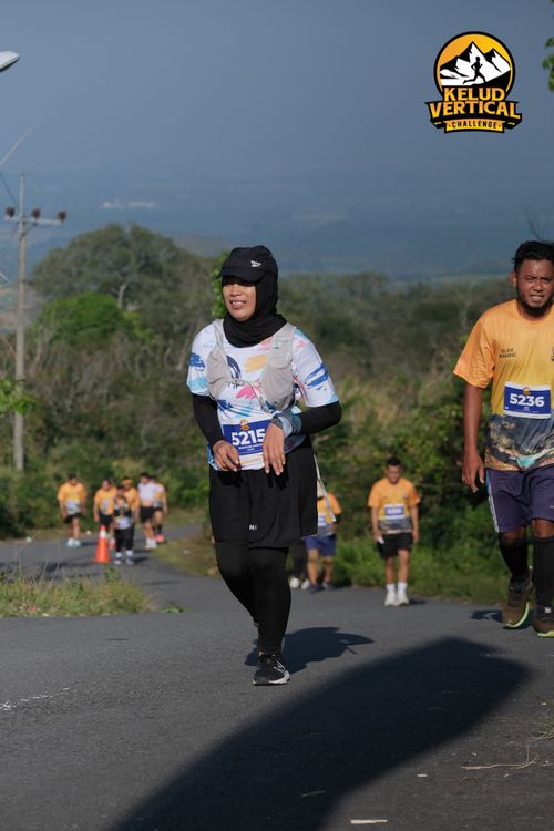 Race photo from Kelud Vertical Challenge 2024