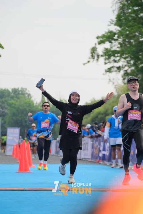 Race photo from Isoplus Run 2024 Surabaya