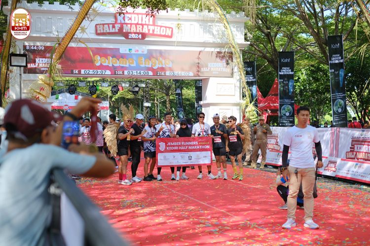 Race photo from Kediri Half Marathon 2024