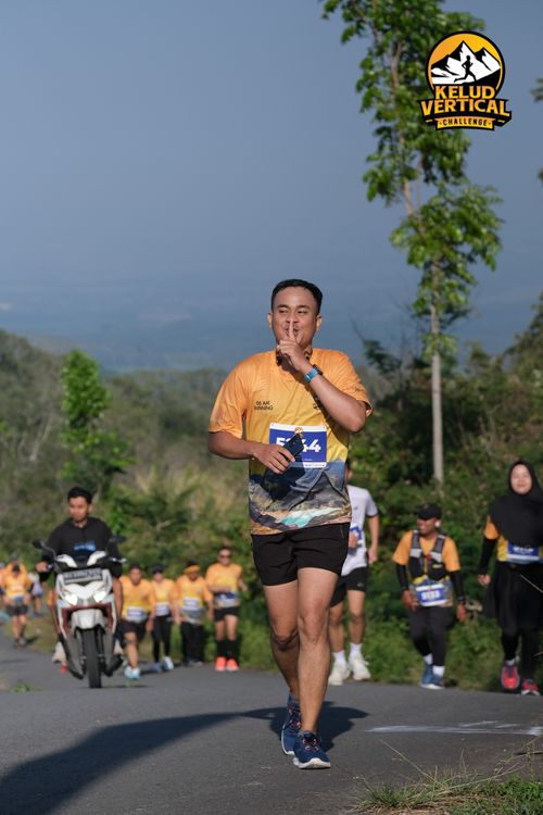 Race photo from Kelud Vertical Challenge 2024