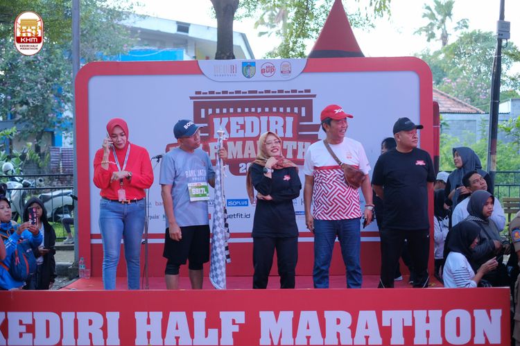 Race photo from Kediri Half Marathon 2024