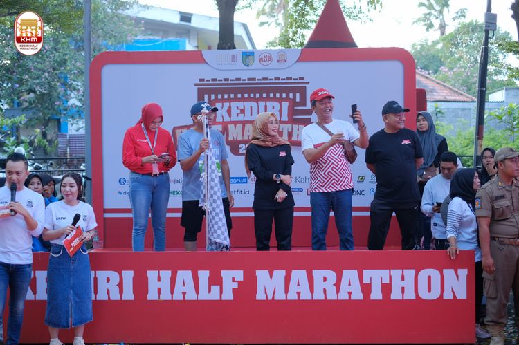Race photo from Kediri Half Marathon 2024