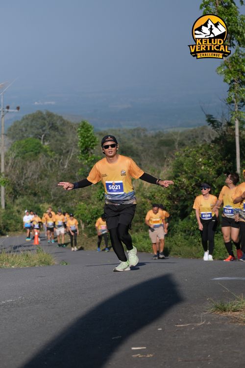 Race photo from Kelud Vertical Challenge 2024