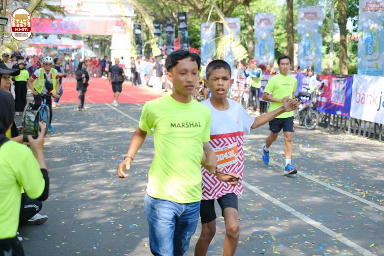 Race photo from Kediri Half Marathon 2024