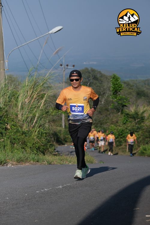 Race photo from Kelud Vertical Challenge 2024