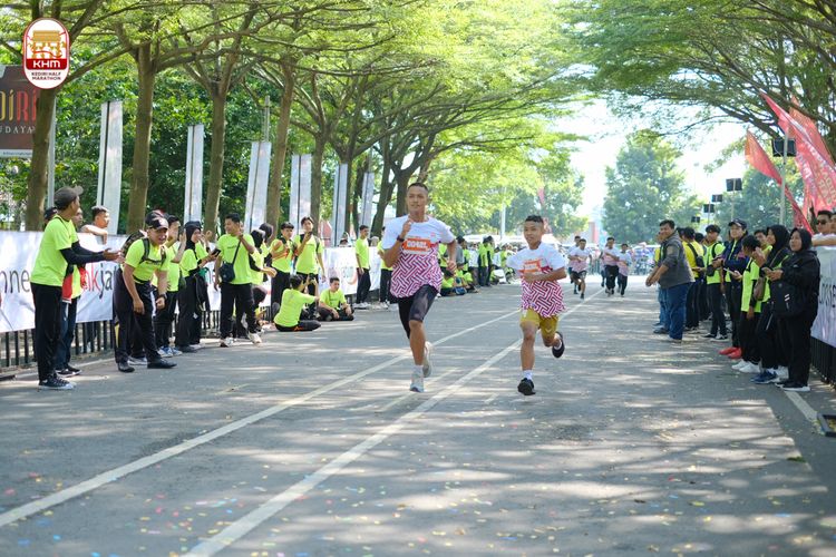 Race photo from Kediri Half Marathon 2024