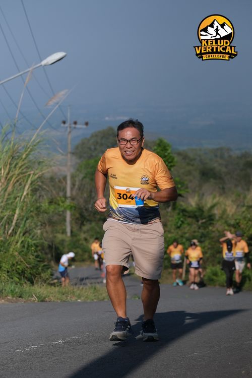 Race photo from Kelud Vertical Challenge 2024