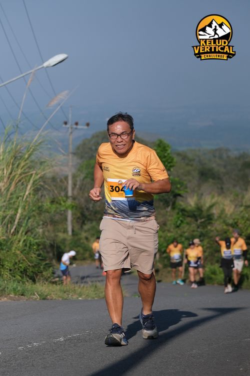 Race photo from Kelud Vertical Challenge 2024