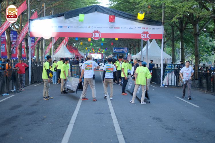 Race photo from Kediri Half Marathon 2024