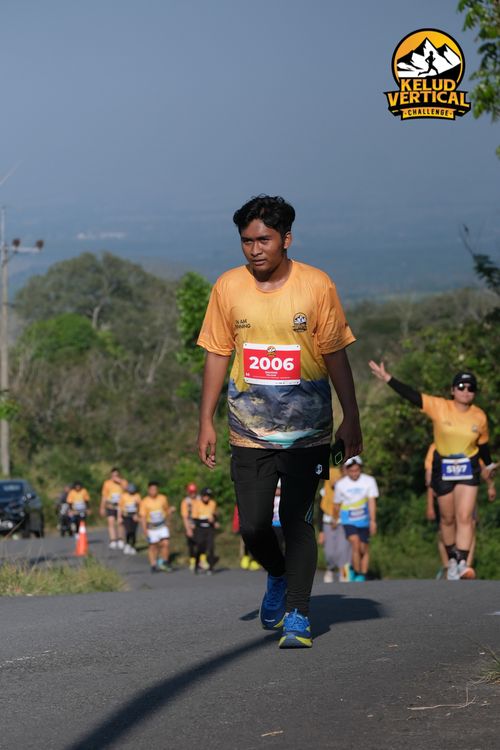 Race photo from Kelud Vertical Challenge 2024