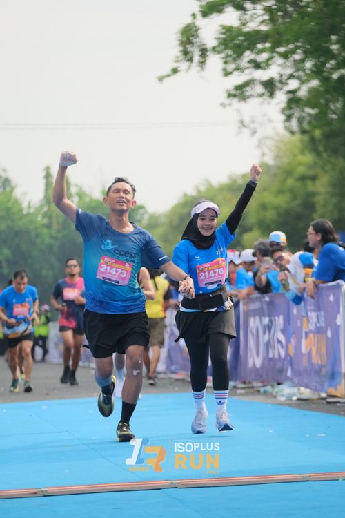 Race photo from Isoplus Run 2024 Surabaya