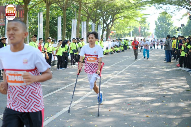 Race photo from Kediri Half Marathon 2024