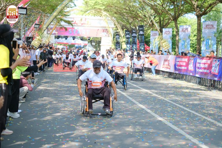 Race photo from Kediri Half Marathon 2024