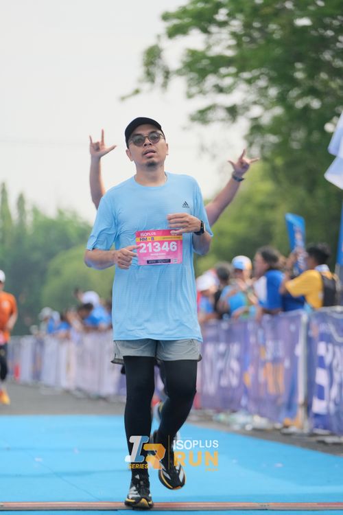 Race photo from Isoplus Run 2024 Surabaya