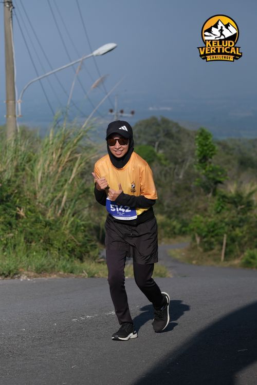 Race photo from Kelud Vertical Challenge 2024