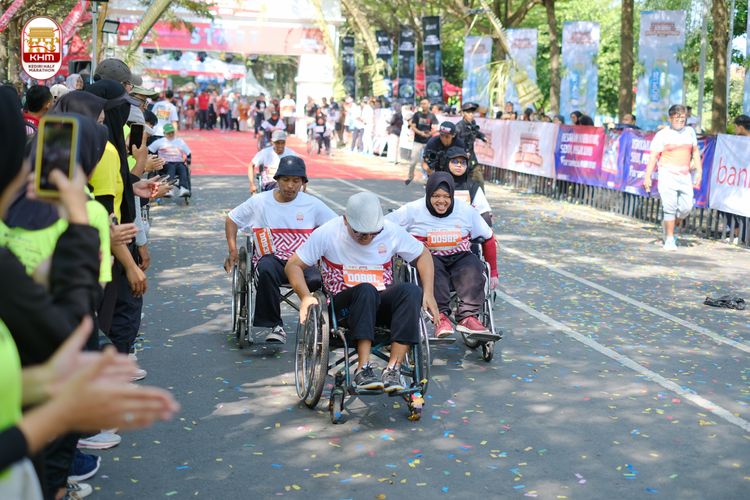 Race photo from Kediri Half Marathon 2024