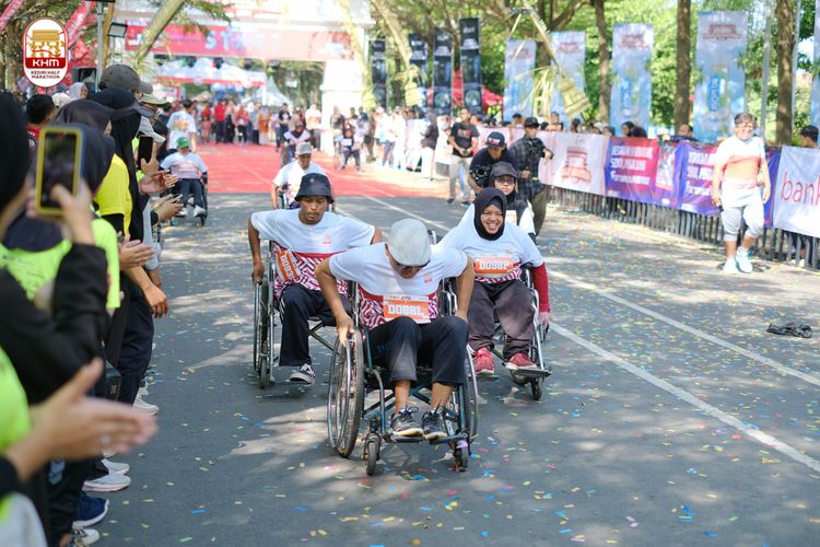 Race photo from Kediri Half Marathon 2024