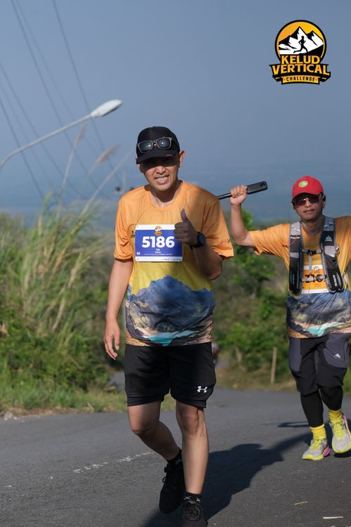 Race photo from Kelud Vertical Challenge 2024