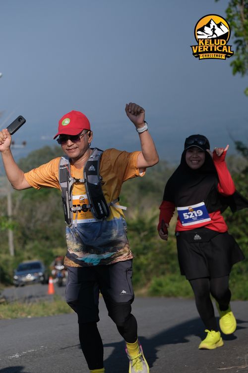 Race photo from Kelud Vertical Challenge 2024