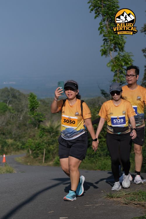 Race photo from Kelud Vertical Challenge 2024