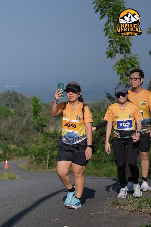 Race photo from Kelud Vertical Challenge 2024