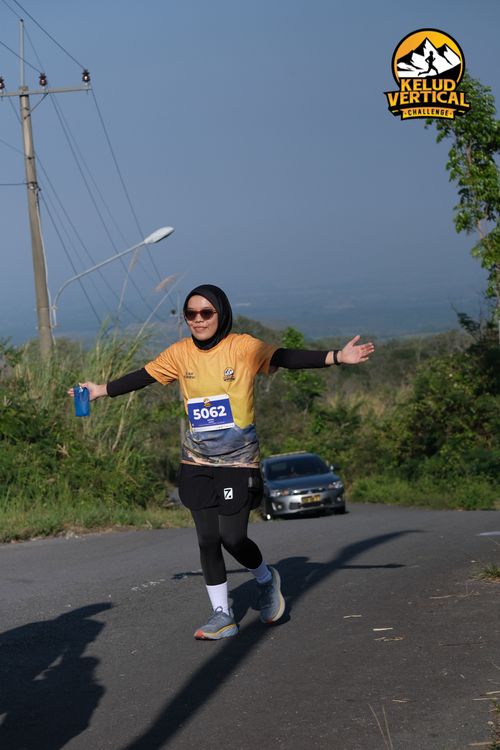 Race photo from Kelud Vertical Challenge 2024