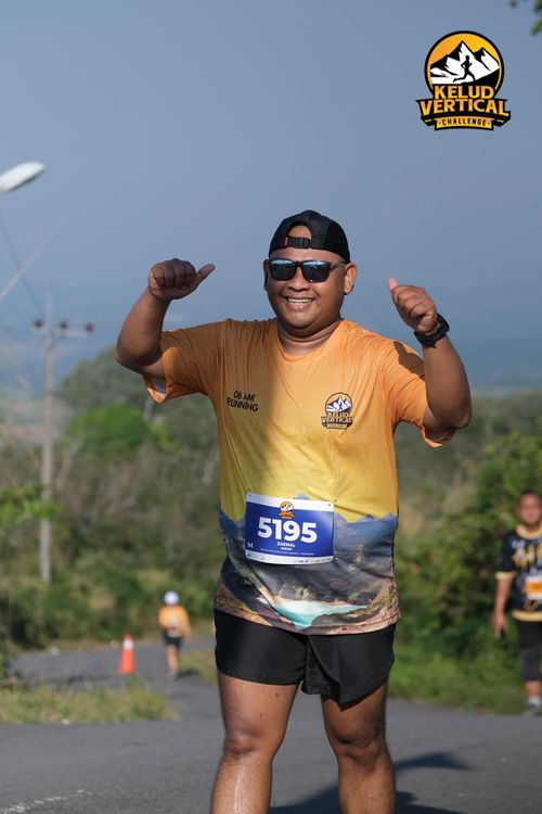 Race photo from Kelud Vertical Challenge 2024