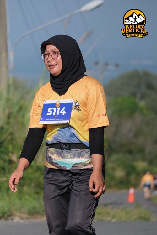 Race photo from Kelud Vertical Challenge 2024