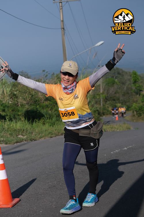Race photo from Kelud Vertical Challenge 2024