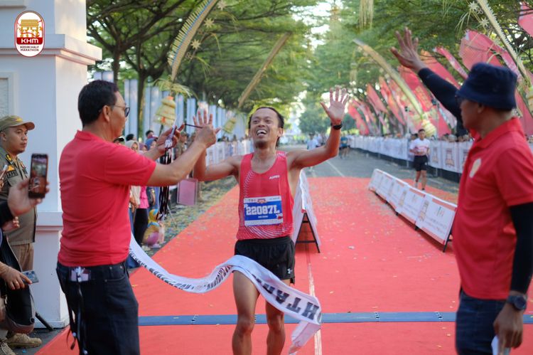 Race photo from Kediri Half Marathon 2024