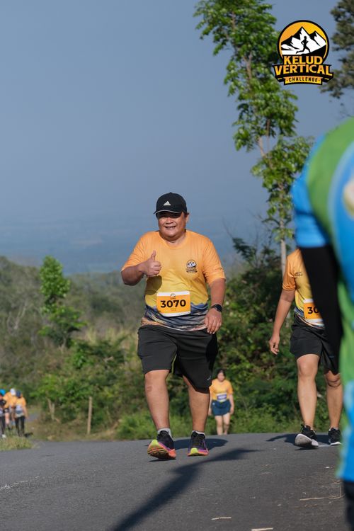 Race photo from Kelud Vertical Challenge 2024